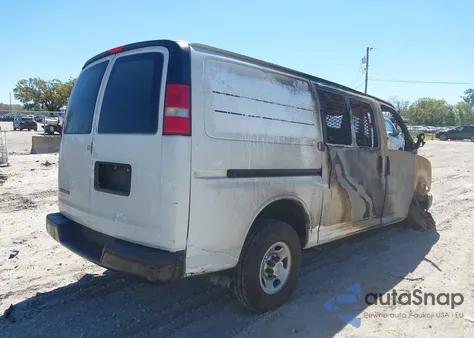 2018 Chevrolet Express 2500 Work Van из США, поврежденный, VIN 1GCWGAFP1J1299445